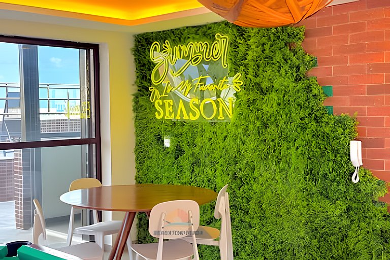 Season Exclusive | 1 minCentro • Piscinas Naturais