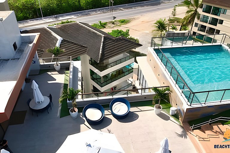 Seu refúgio em Porto de Galinhas, a poucos passos do mar.