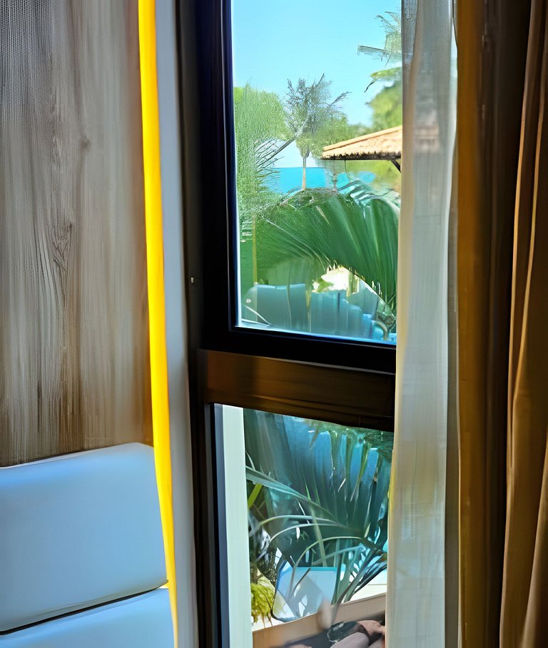 Seu refúgio em Porto de Galinhas, a poucos passos do mar.