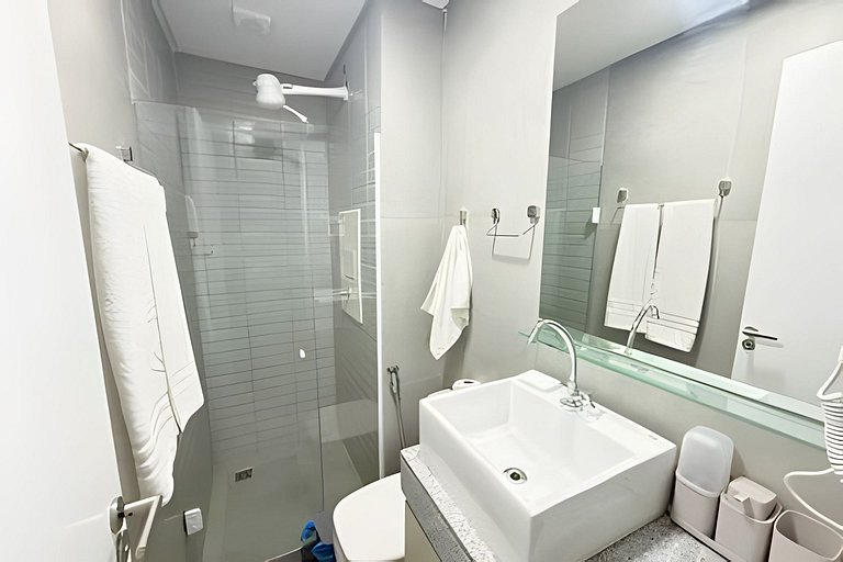 Apto aconchegante | Centro a 2 min e Praia a 250m