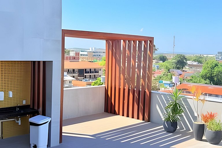 Piscina Privativa: Luxo a 1 min do Centro e Mar!