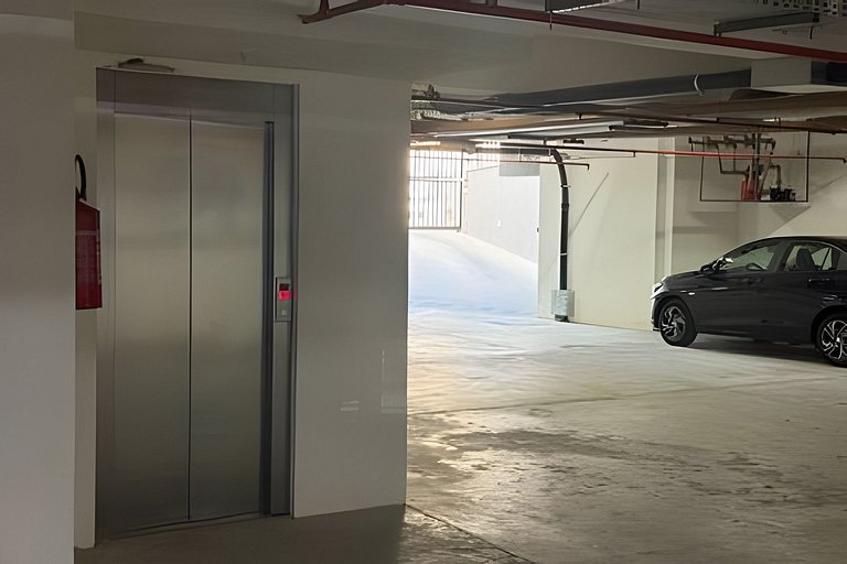 Piscina Privativa: Luxo a 1 min do Centro e Mar!