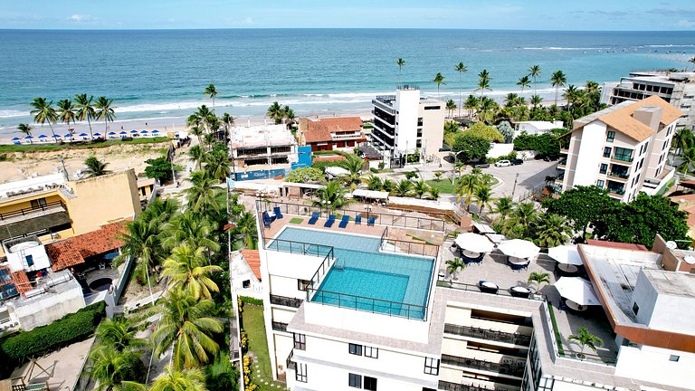 Seu refúgio em Porto de Galinhas, a poucos passos do mar.